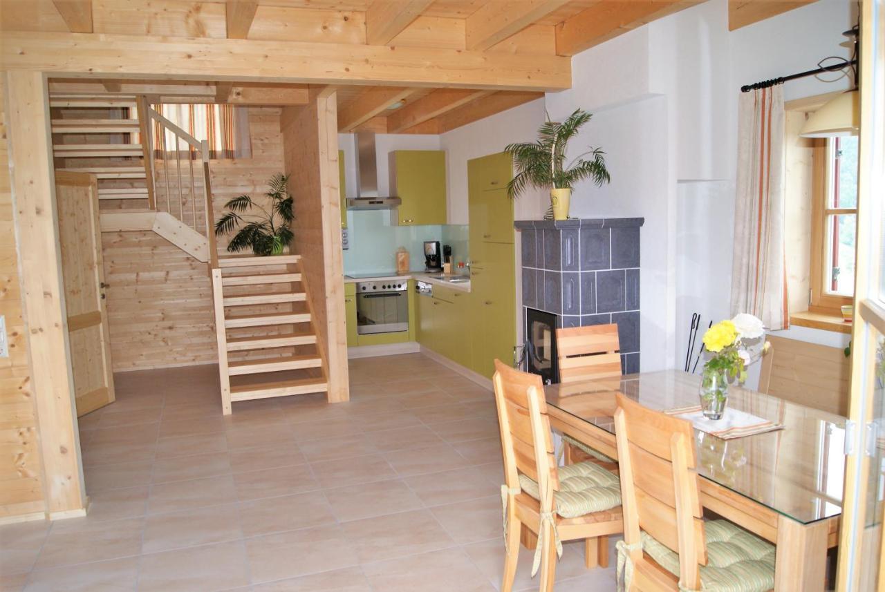 Grosses Mit 5 Schlafzimmer & 4 Baeder